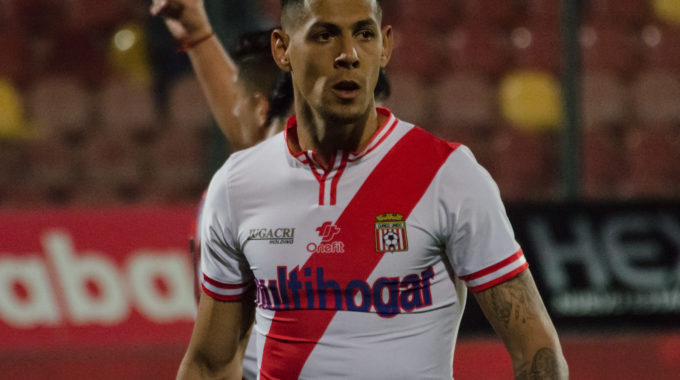 Mauro Quiroga lleva a Necaxa de vuelta al primer lugar