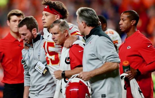 Lesión de rodilla de Patrick Mahomes y cronograma de recuperación proyectado, según lo explicado por un experto médico