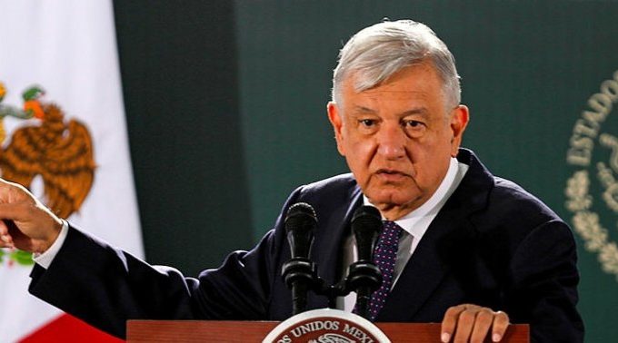 El presidente de México califica al exlíder de “hipócrita”