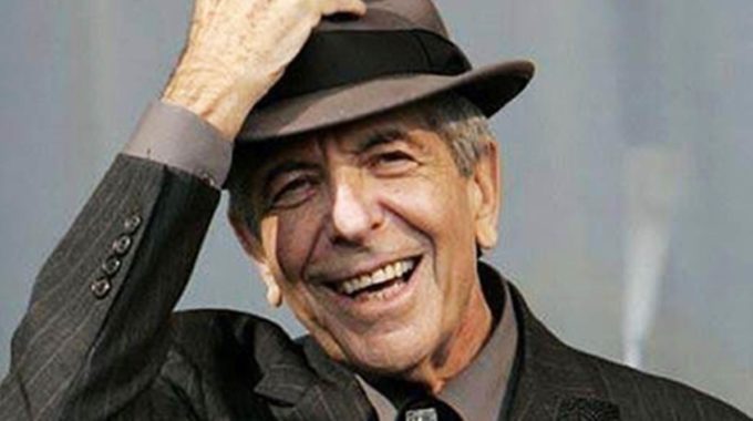 Los herederos de Leonard Cohen ‘exploran nuestras opciones legales’ después de que Trump juega ‘Hallelujah’ en RNC