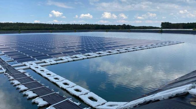 Estructuras de montaje para fotovoltaica flotante de España