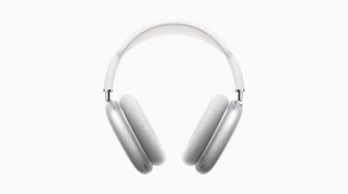 Los nuevos auriculares AirPods Max de Apple cuestan más que un iPhone SE