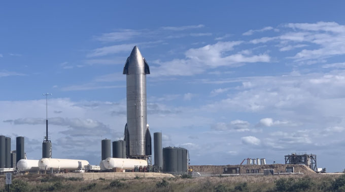 SpaceX realiza 3 pruebas exitosas de cohetes en un solo día en el sur de Texas