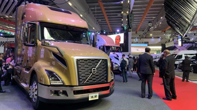 La salida de Volvo Trucks en México genera preocupación para los transportistas