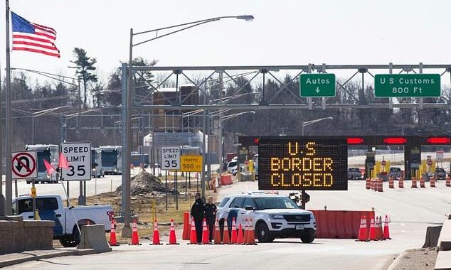 Las fronteras permanecerán cerradas con México y Canadá hasta febrero