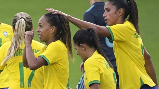 Marta acerta como Brasil vence a Argentina en la Copa SheBelieves