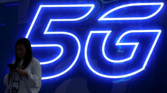 Empresas españolas de telecomunicaciones dan la bienvenida a 40 años de licencia 5G