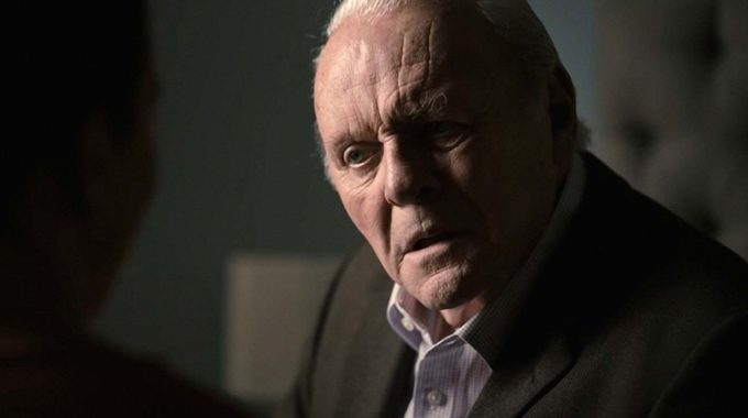 Oscar: Anthony Hopkins, ganador del premio al mejor actor, rinde homenaje a Chadwick Boseman