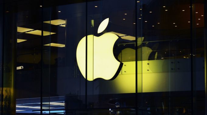 Los ejecutivos de Apple optaron por mantener en silencio un truco de 128 millones de iPhones