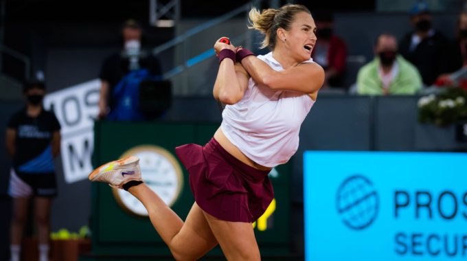 Sabalenka supera a Pavlyuchenkova y establece la revancha de Barty en la final de Madrid