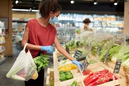 Una dieta basada en alimentos de origen vegetal, con porciones diarias de proteínas y lácteos, puede ser ideal para el planeta